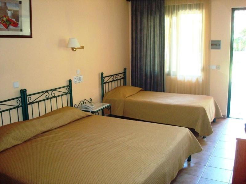 Mare Monte Beach Hotel Georgioupoli Ruang foto