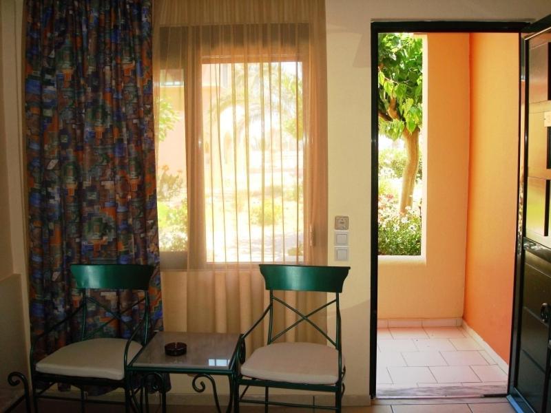 Mare Monte Beach Hotel Georgioupoli Ruang foto