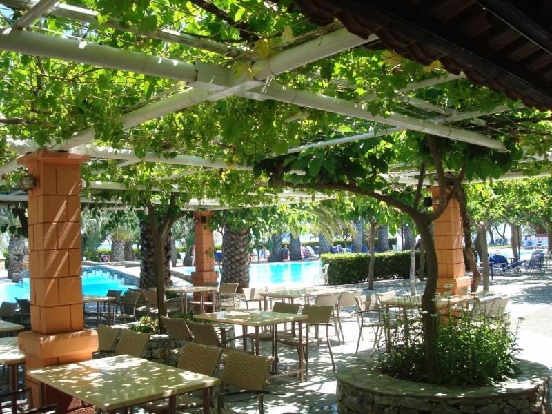 Mare Monte Beach Hotel Georgioupoli Bagian luar foto